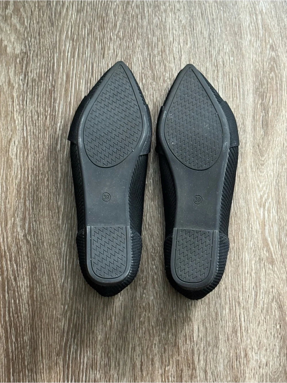 Knit Pointed Ballet Flats with Knot Accent 🩰